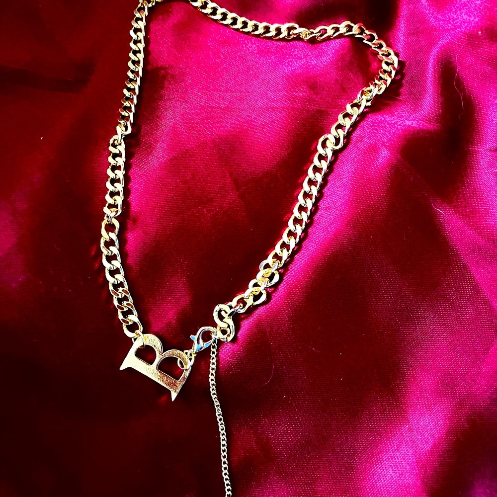 Pretty 10k gold plated brand new chain